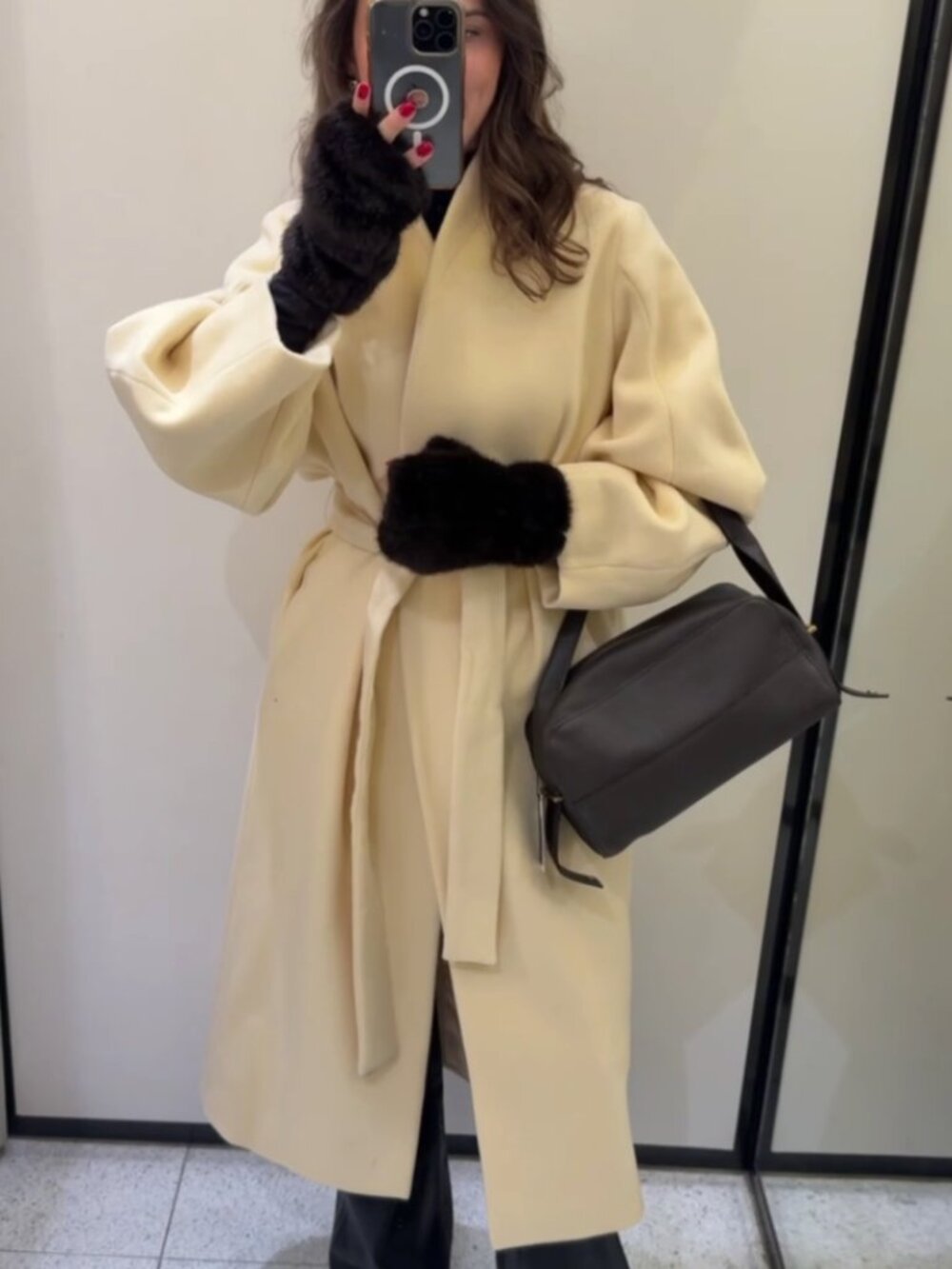 Zara Leather Shoulder Bag - Picture 4 of 10
